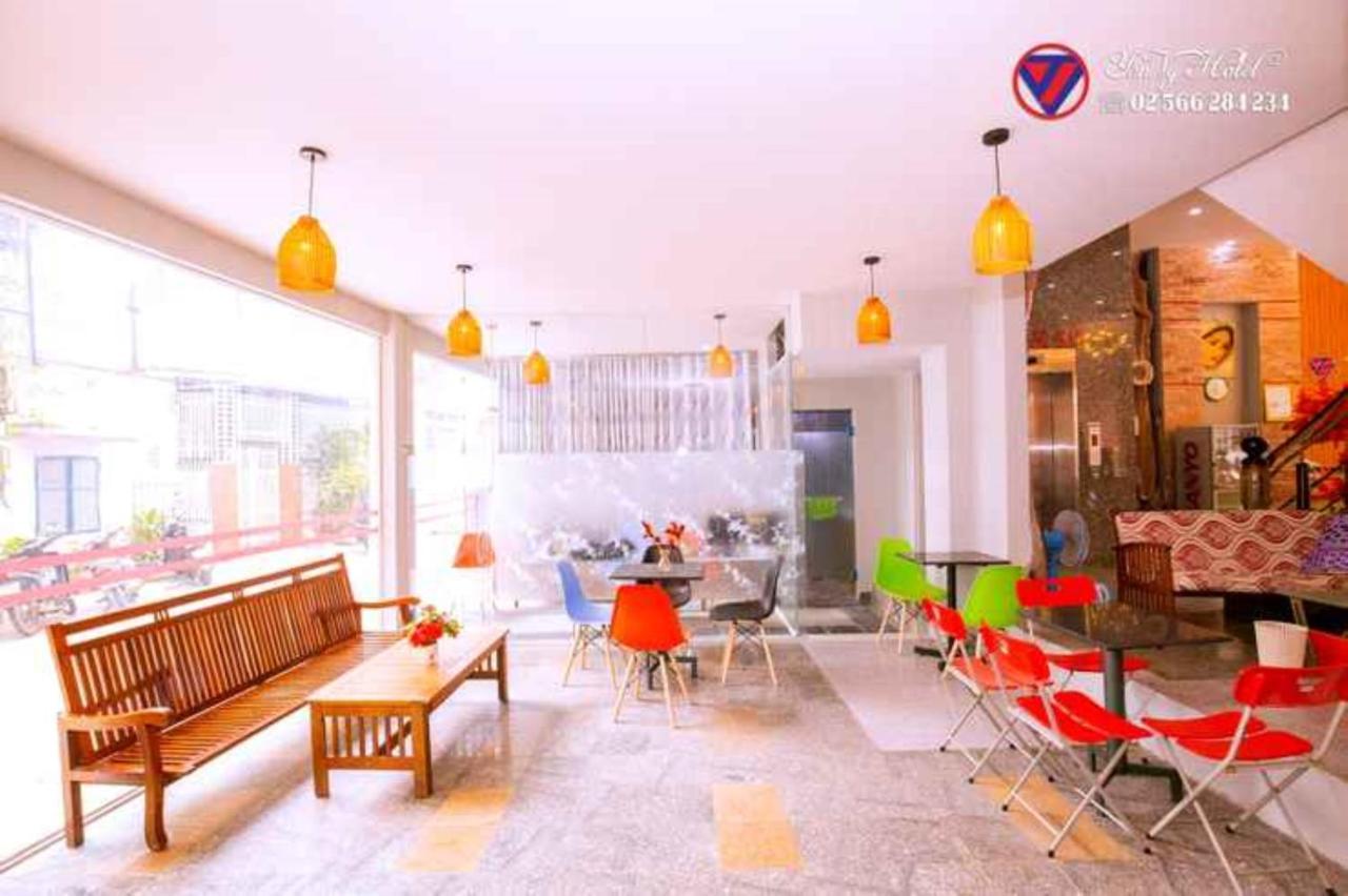 Yen Vy Hotel Quy Nhon Esterno foto